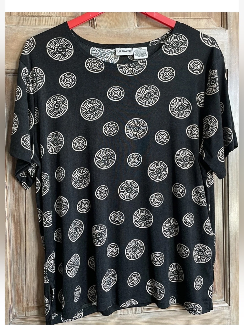 Liz Baker Black Short-Sleeve Shirt Blouse with Cream Asian Circle Motif XL